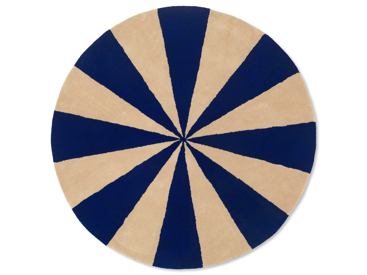 Ferm Living Arch Tufting-Teppich - Large - Bright Blue/Off-white
