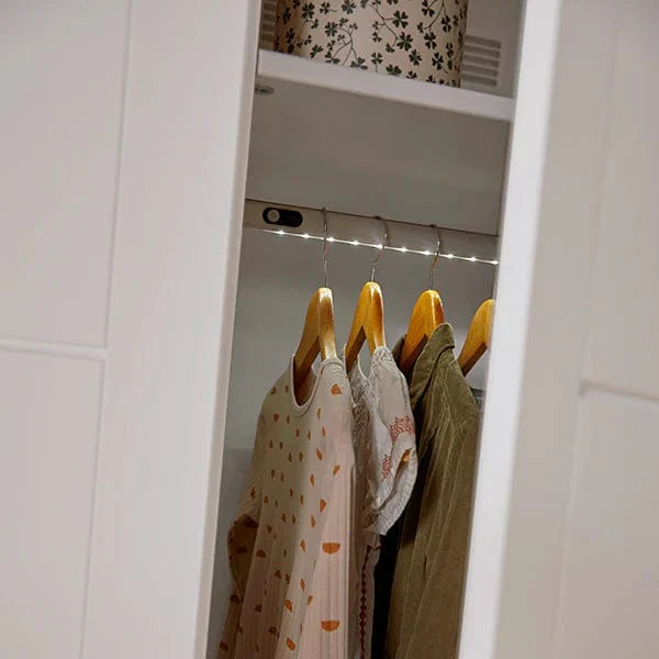 Lifetime Kidsrooms clothes rail with LED lighting