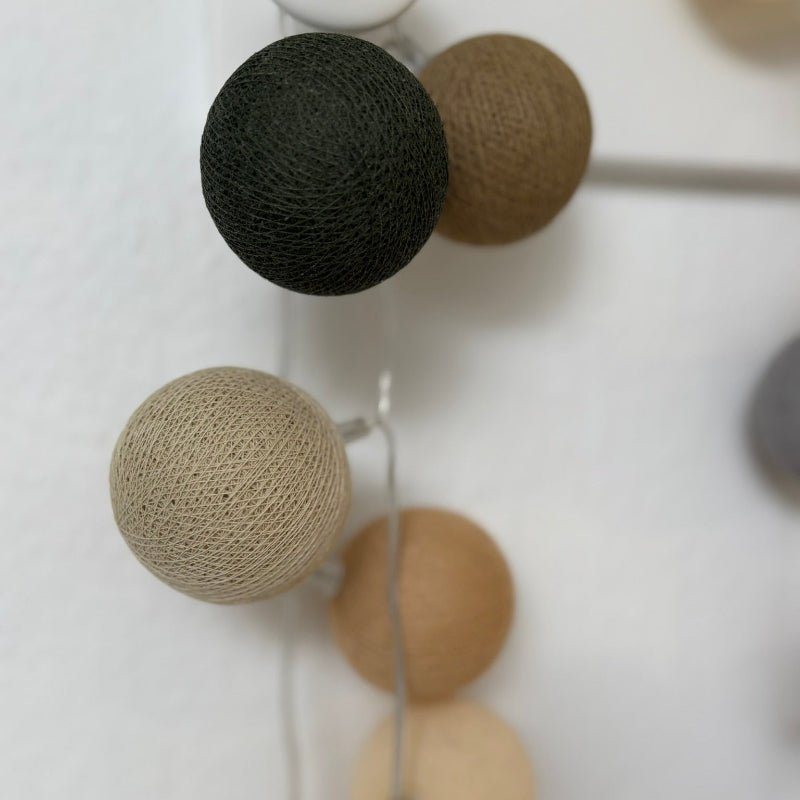 Lifetime Kidsrooms Lichterkette mit Baumwollkugeln - Earthy Green