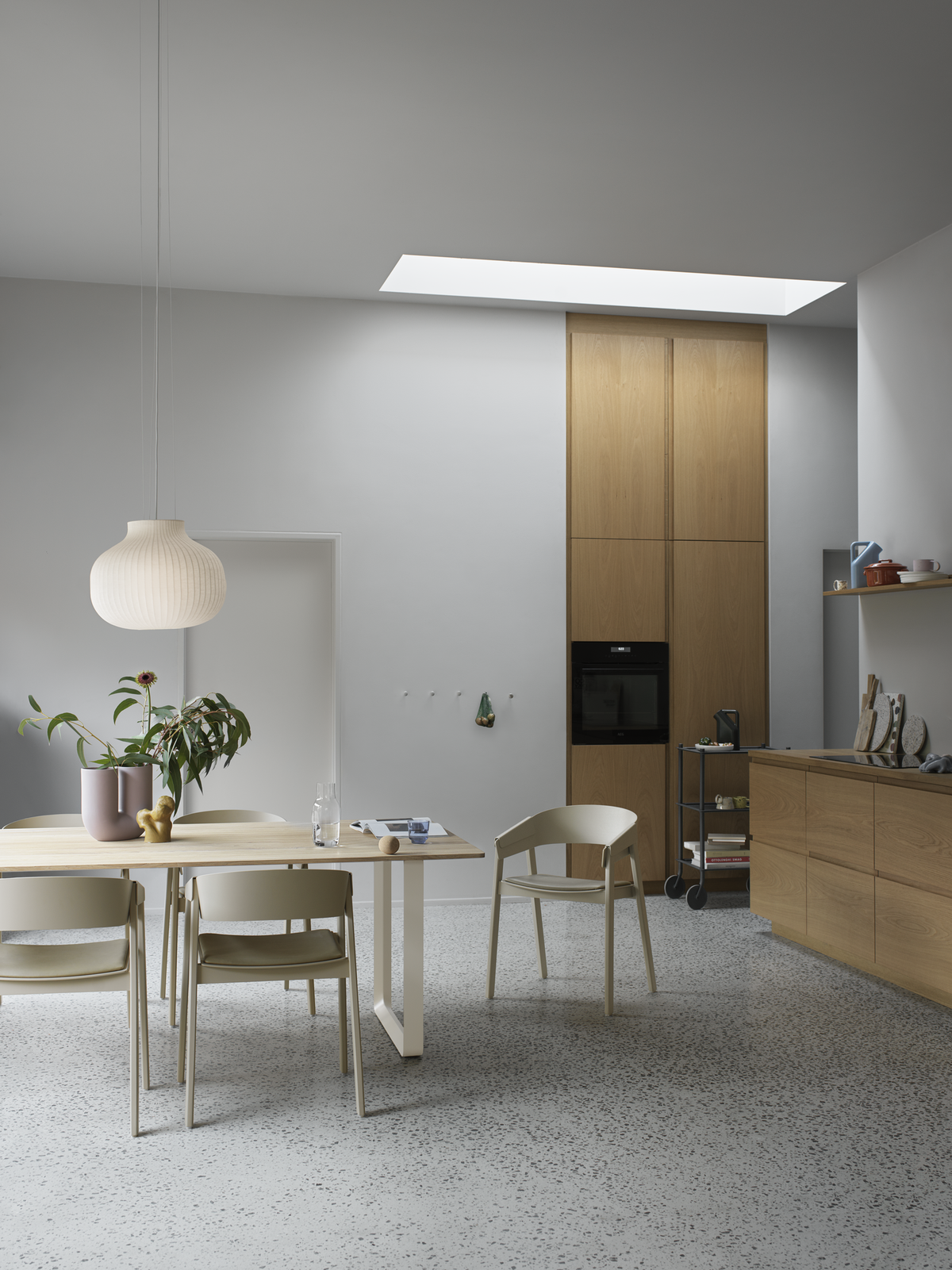 Muuto Dots Wood Wandhaken 5er Set Schwarz