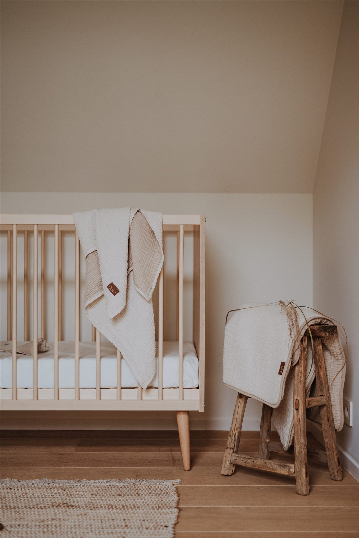 Quax COCOON bed 140 x 70 cm Natural Oak