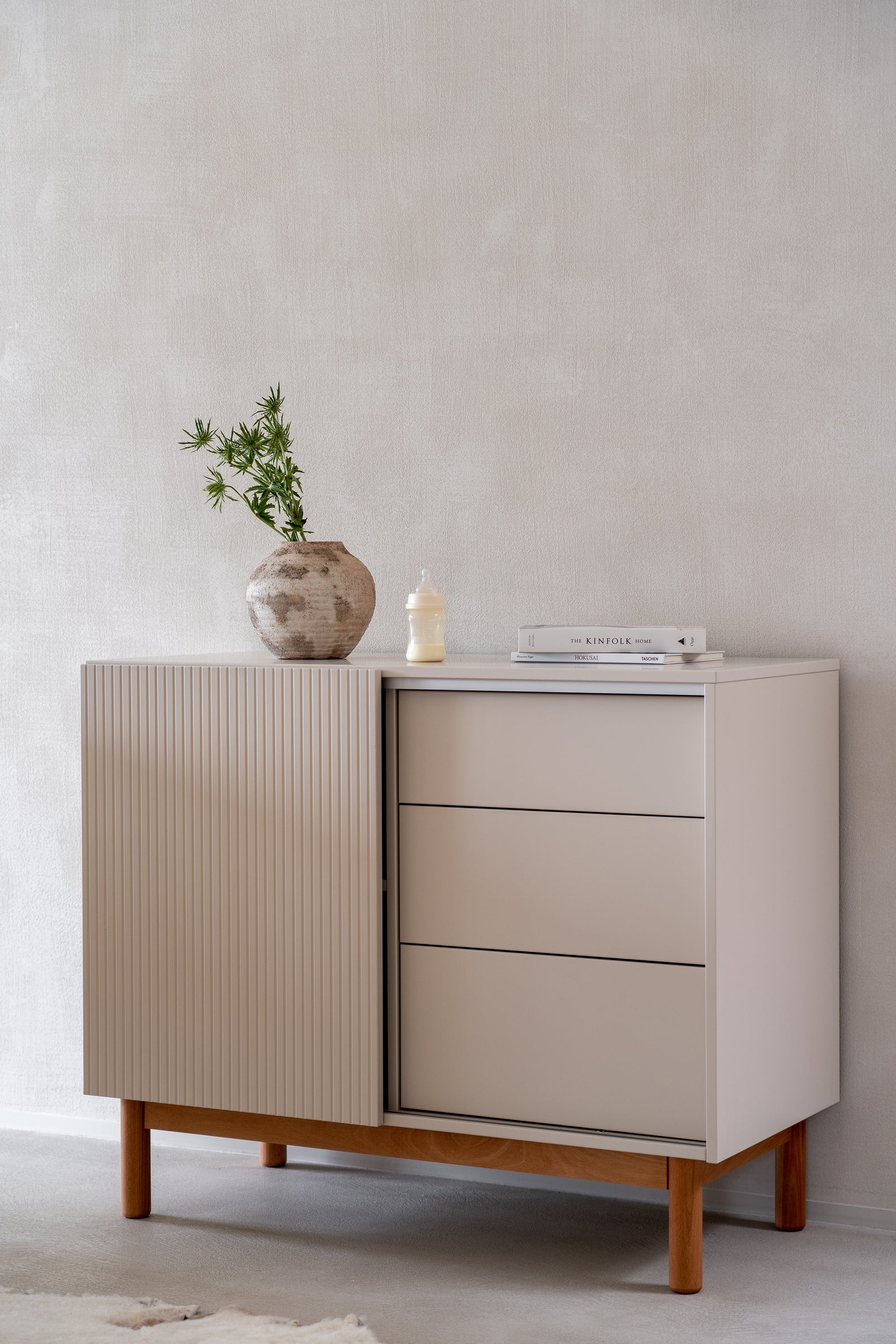 Quax Mood chest of drawers with door + 3 drawers Clay
