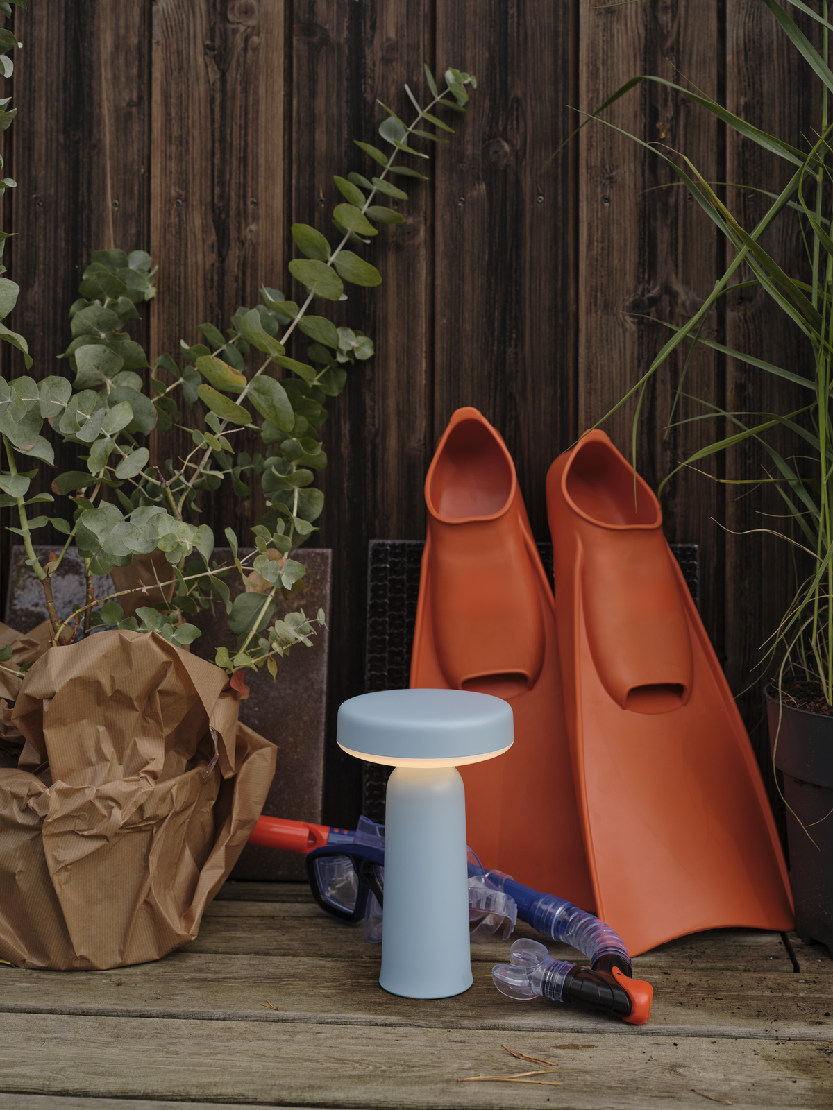 Muuto Ease tragbare Leuchte Grau
