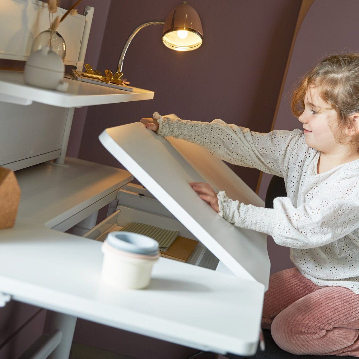 Lifetime Kidsrooms Electrically adjustable desk ERGO - Folding part right White