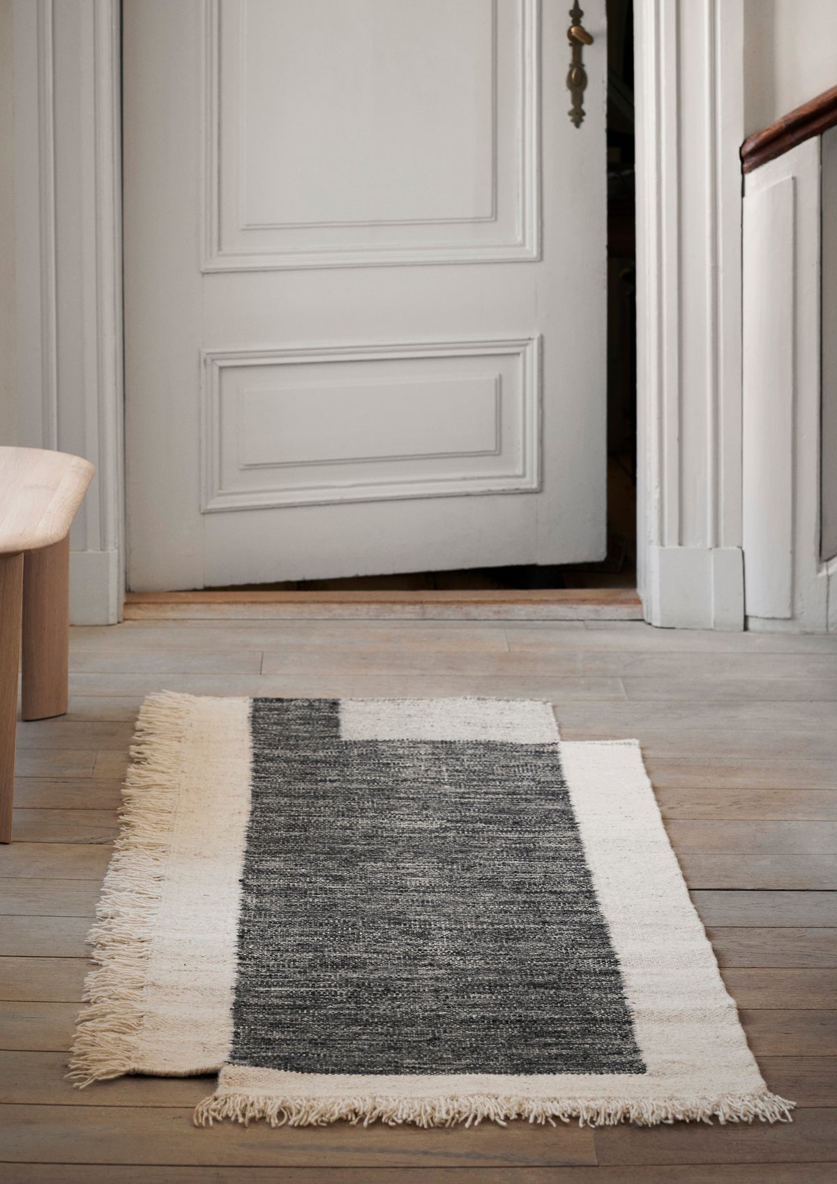 Ferm Living Counter Rug 140 x 200 - Charcoal/Off-white