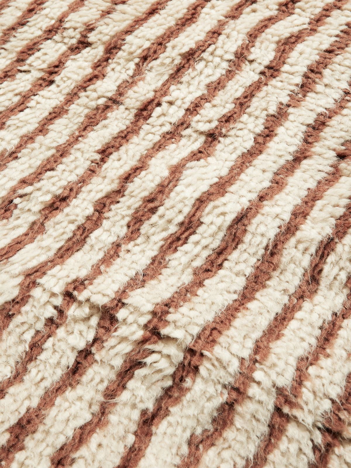 Ferm Living Kami Knotted Teppich - 120 x 180 - Off-white/Red Brown
