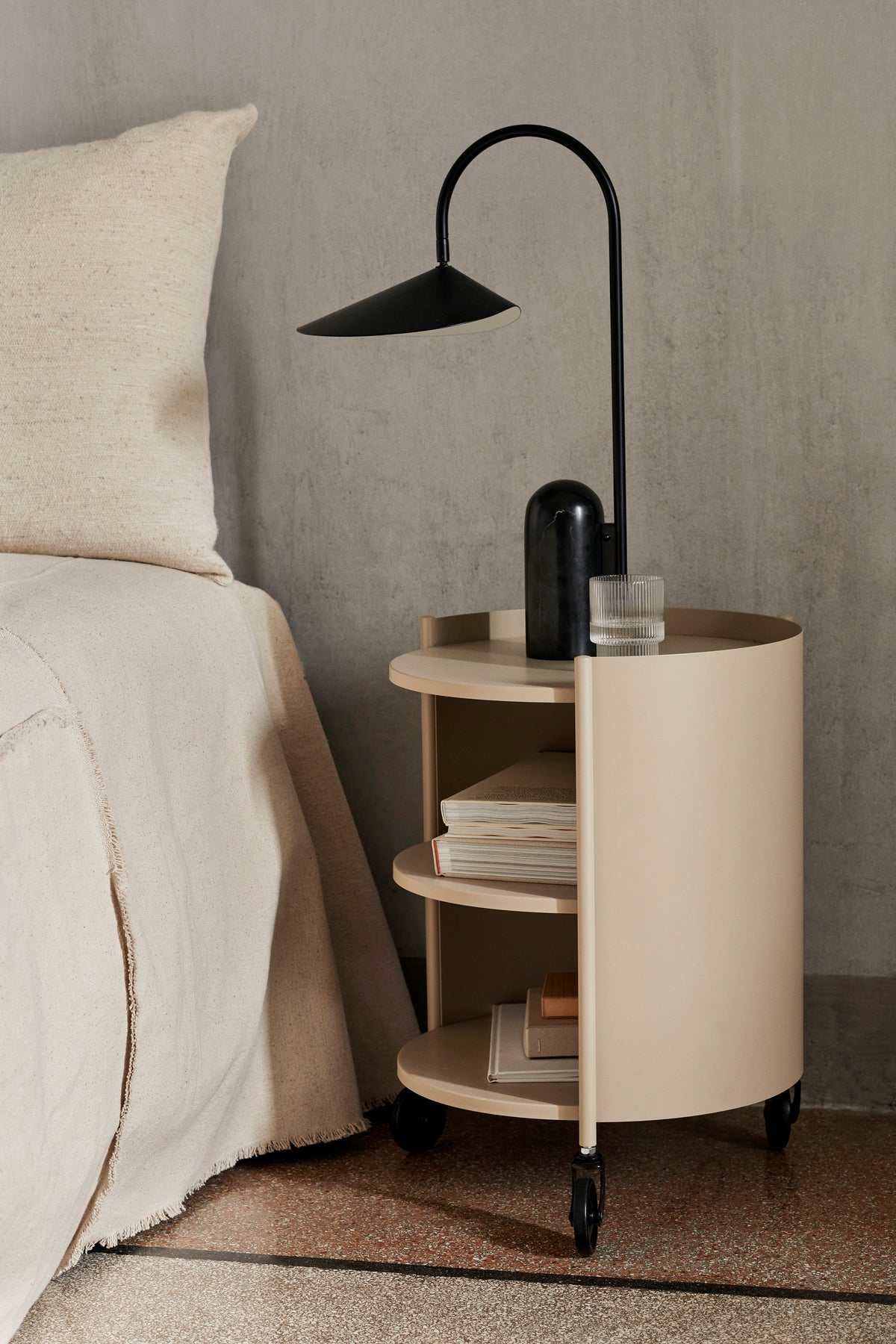 Ferm Living Arum lampe de table - Black