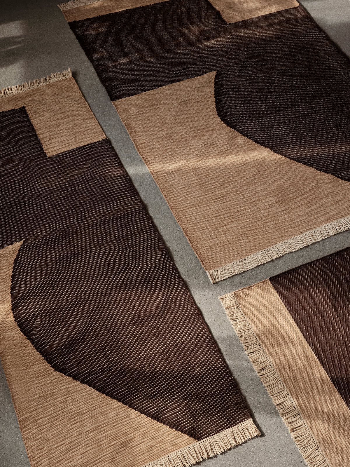 Ferm Living Tappeto Forene - 80 x 140 - Tan/Chocolate