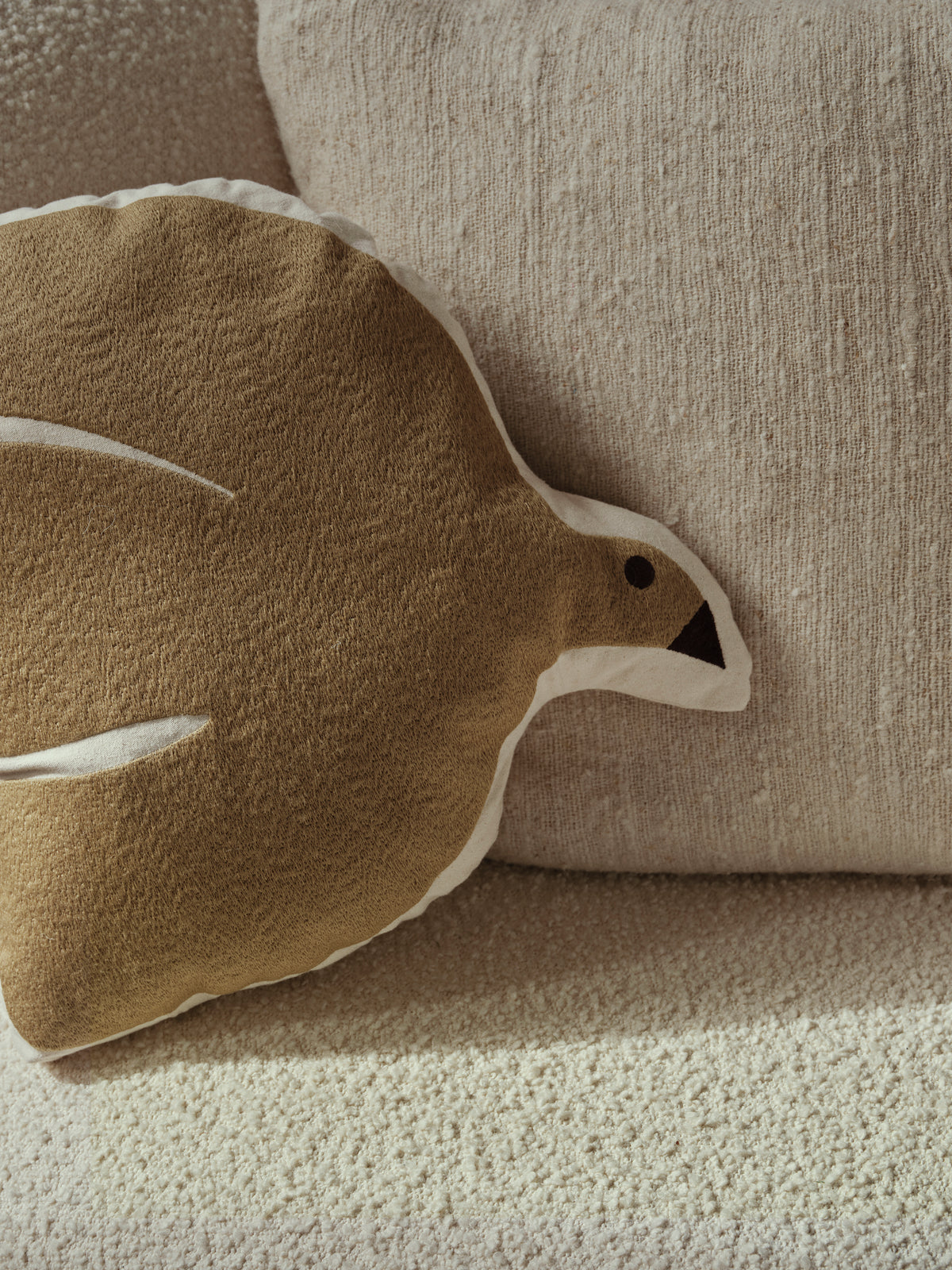 Ferm Living Swif Bird Coussin - Loin d'argent
