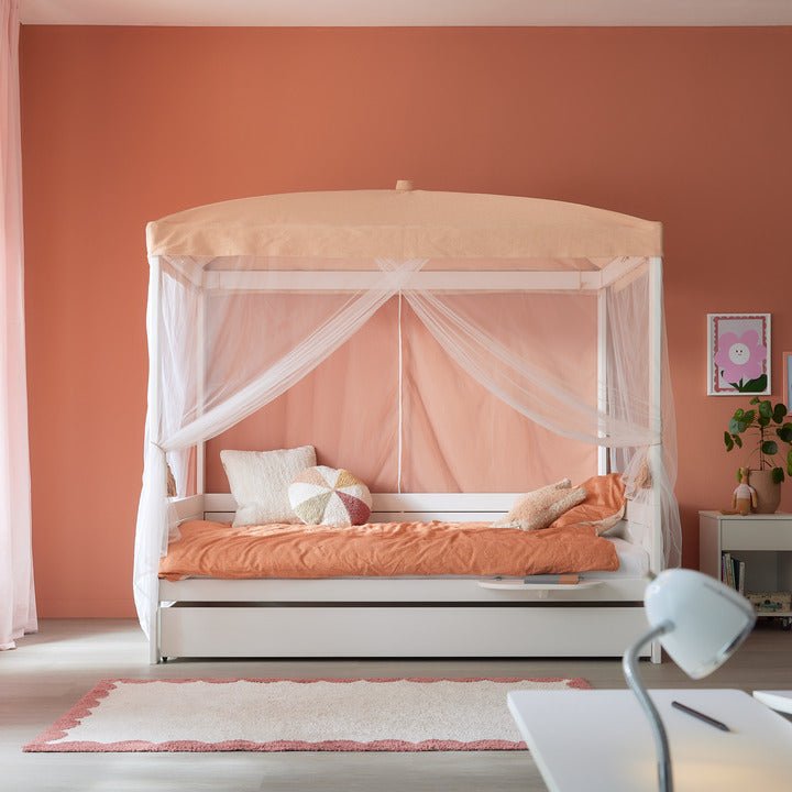 Lifetime Kidsrooms four-poster bed 120 white
