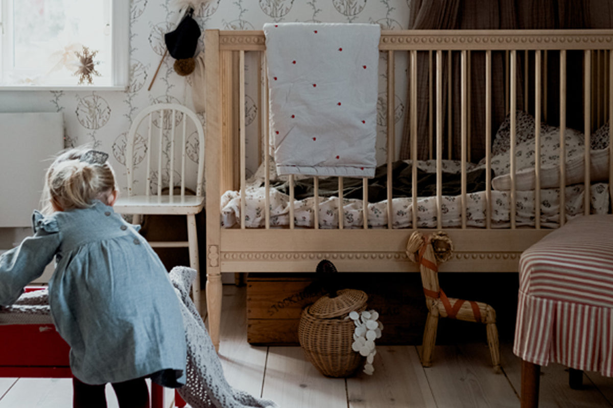Gustavienne Mitwachsendes Babybett Birke