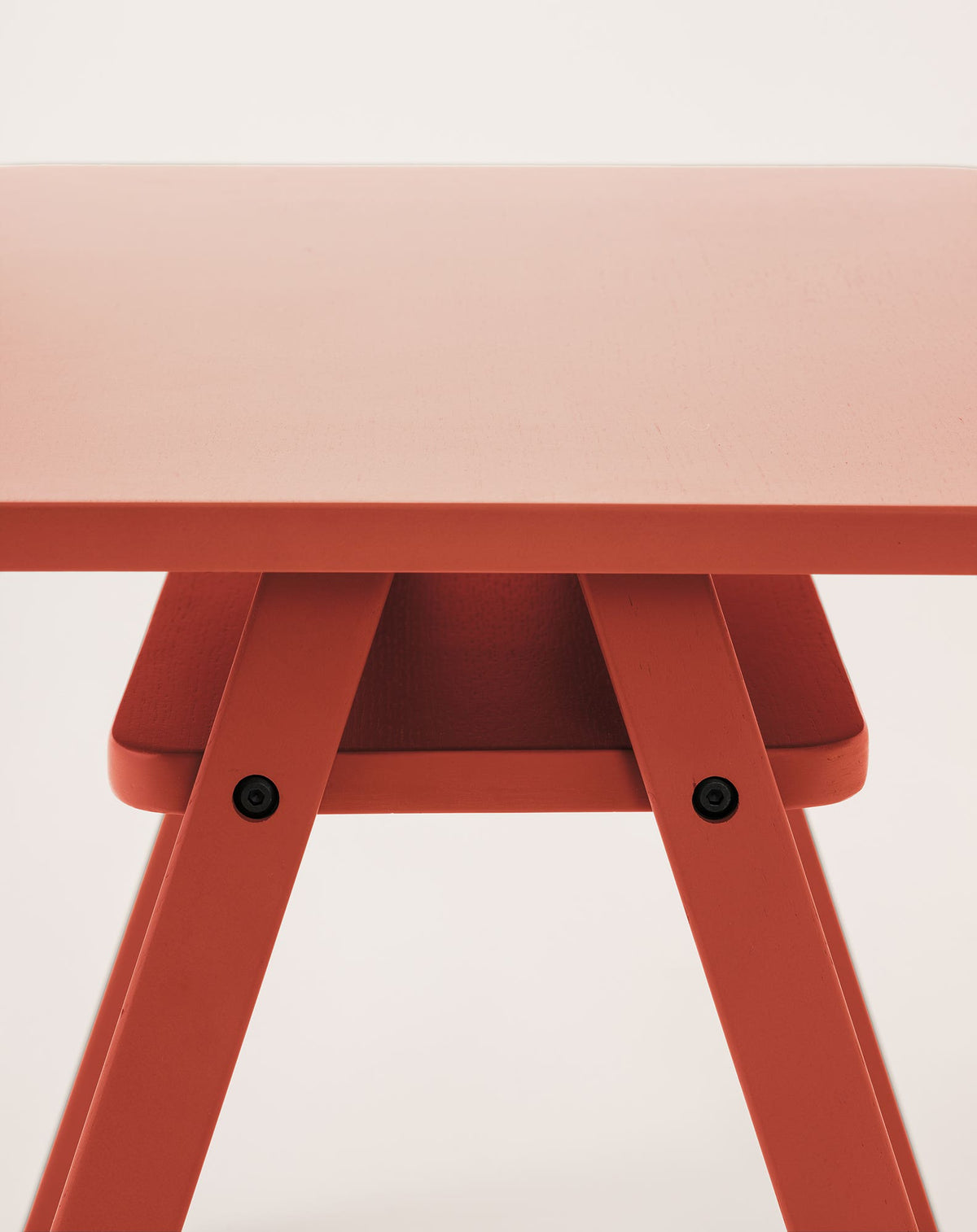 Nobodinoz Growing Green Table pour enfants en couleur Baltic Blue