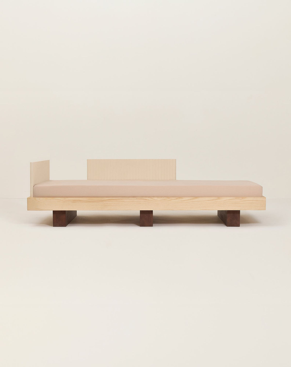 Nobodinoz Heju day bed and junior bed