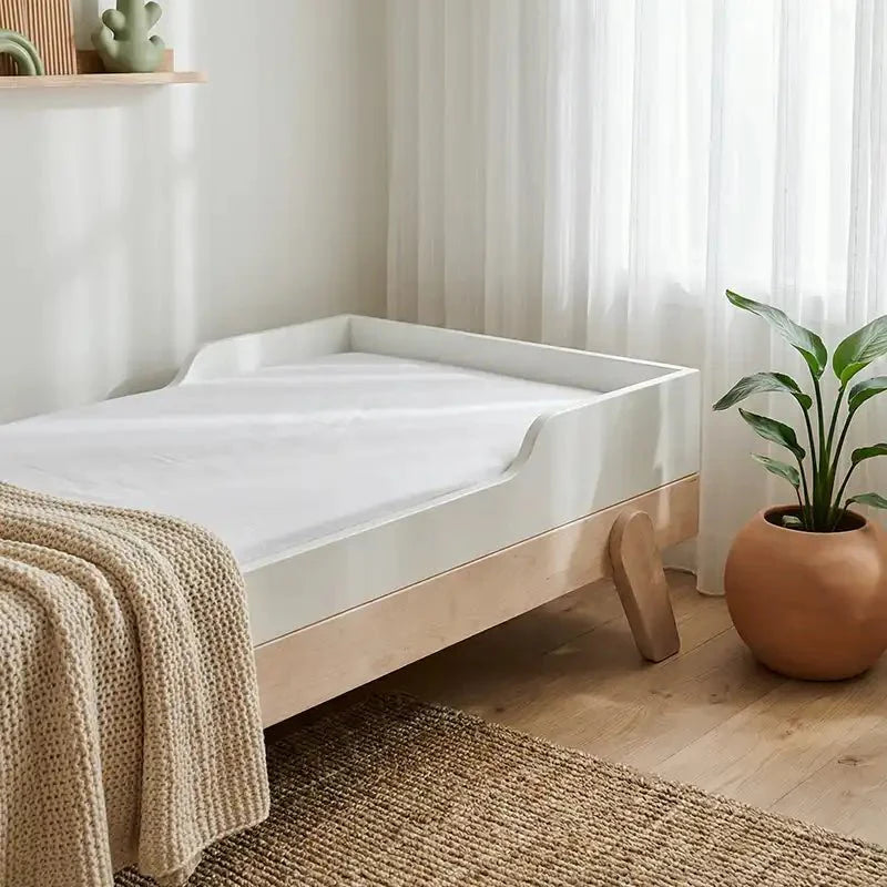 Lifetime Kidsrooms junior bed