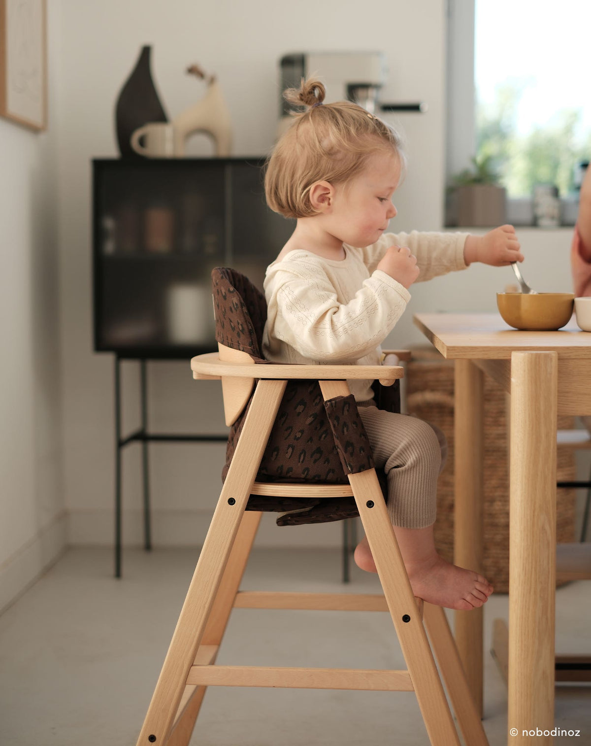Nobodinoz Growing Green high chair seat cushion variant 8413