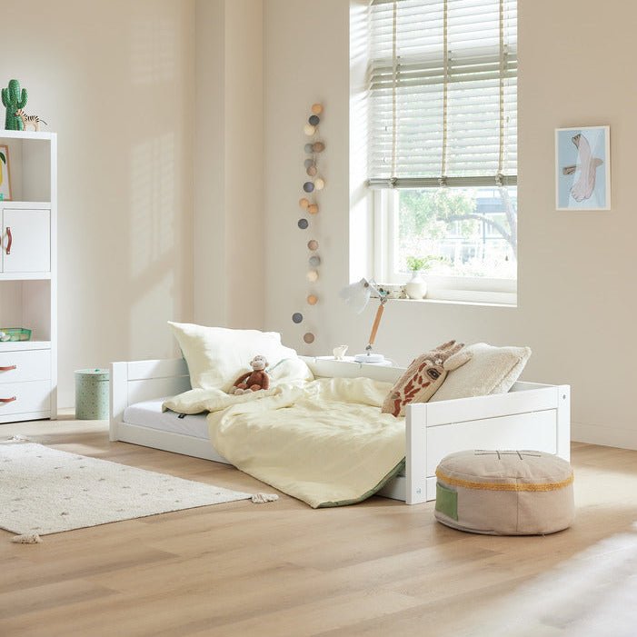 Lifetime Kidsrooms Montessori floor bed white