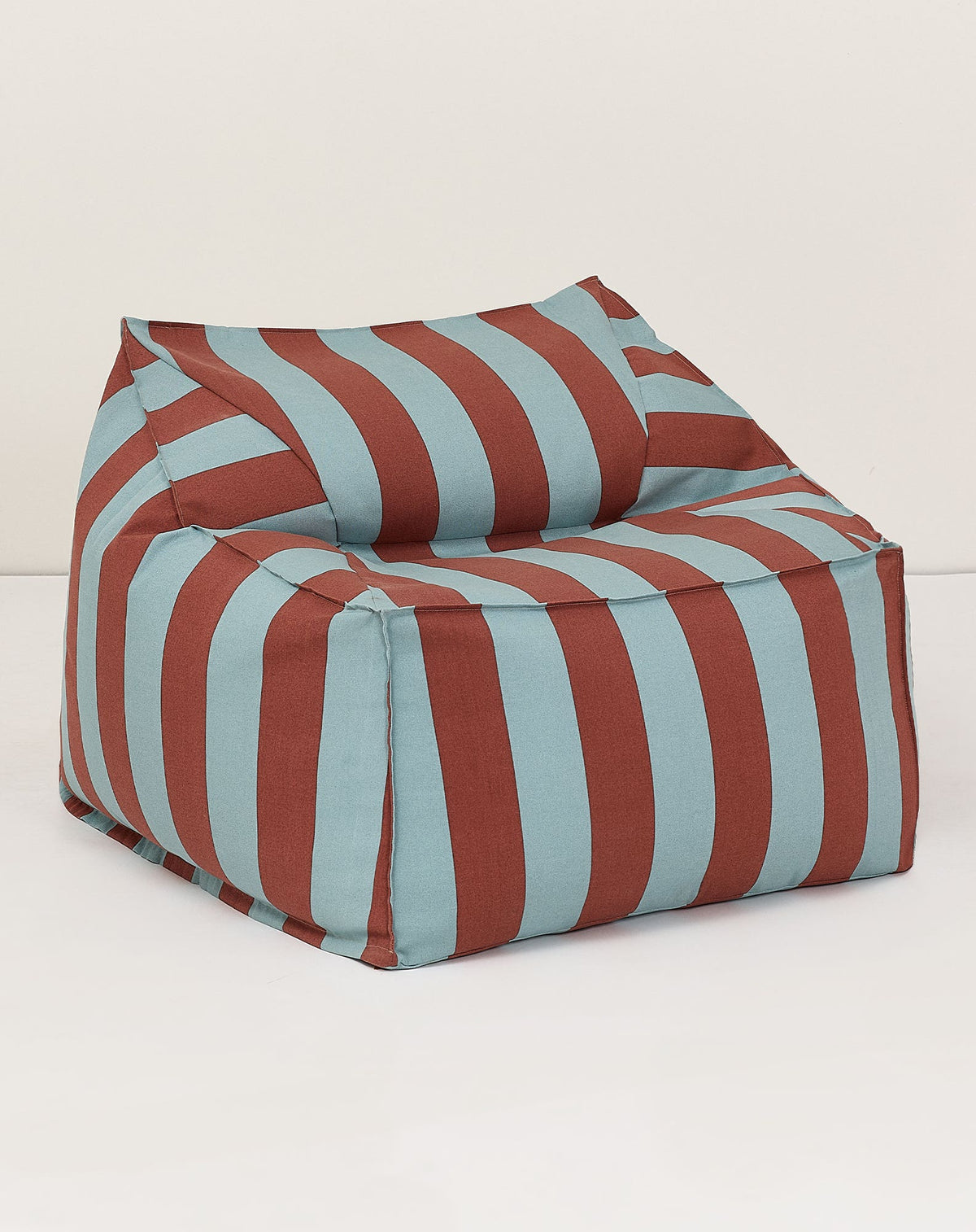 Nobodinoz Outdoor Sitzsack-Sessel Lenny Erwachsenengrösse Variante 2968