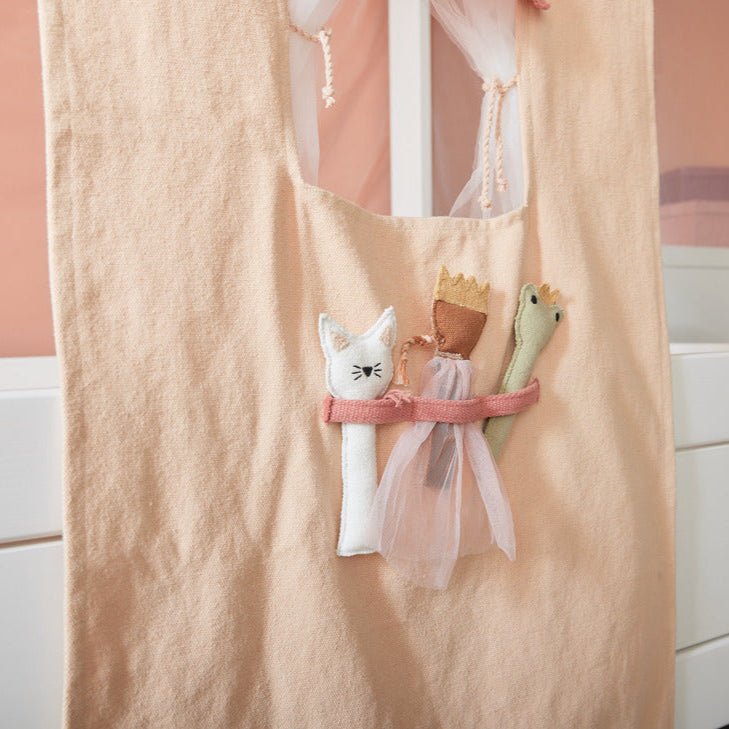 Lifetime Kidsrooms play curtain for four-poster bed - Fairy Theatre