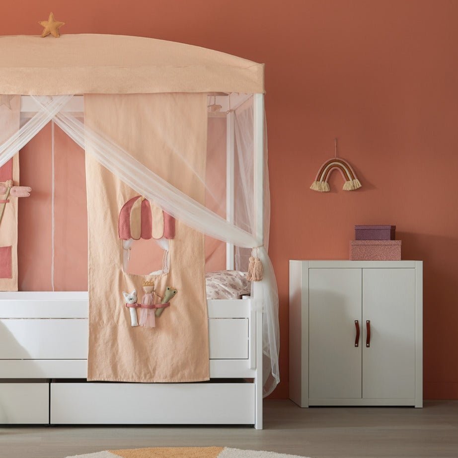 Lifetime Kidsrooms play curtain for four-poster bed - Fairy Theatre