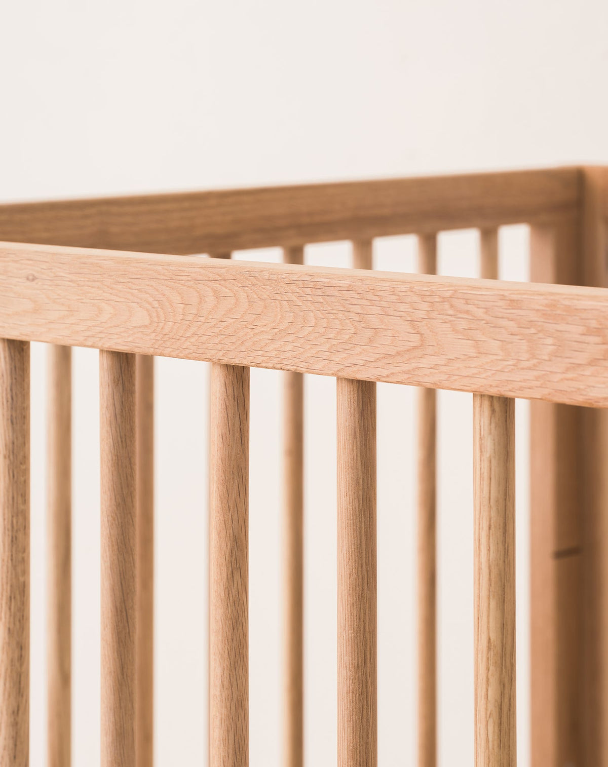 Nobodinoz Pure mitwachsendes Babybett aus Eichenholz 70x140