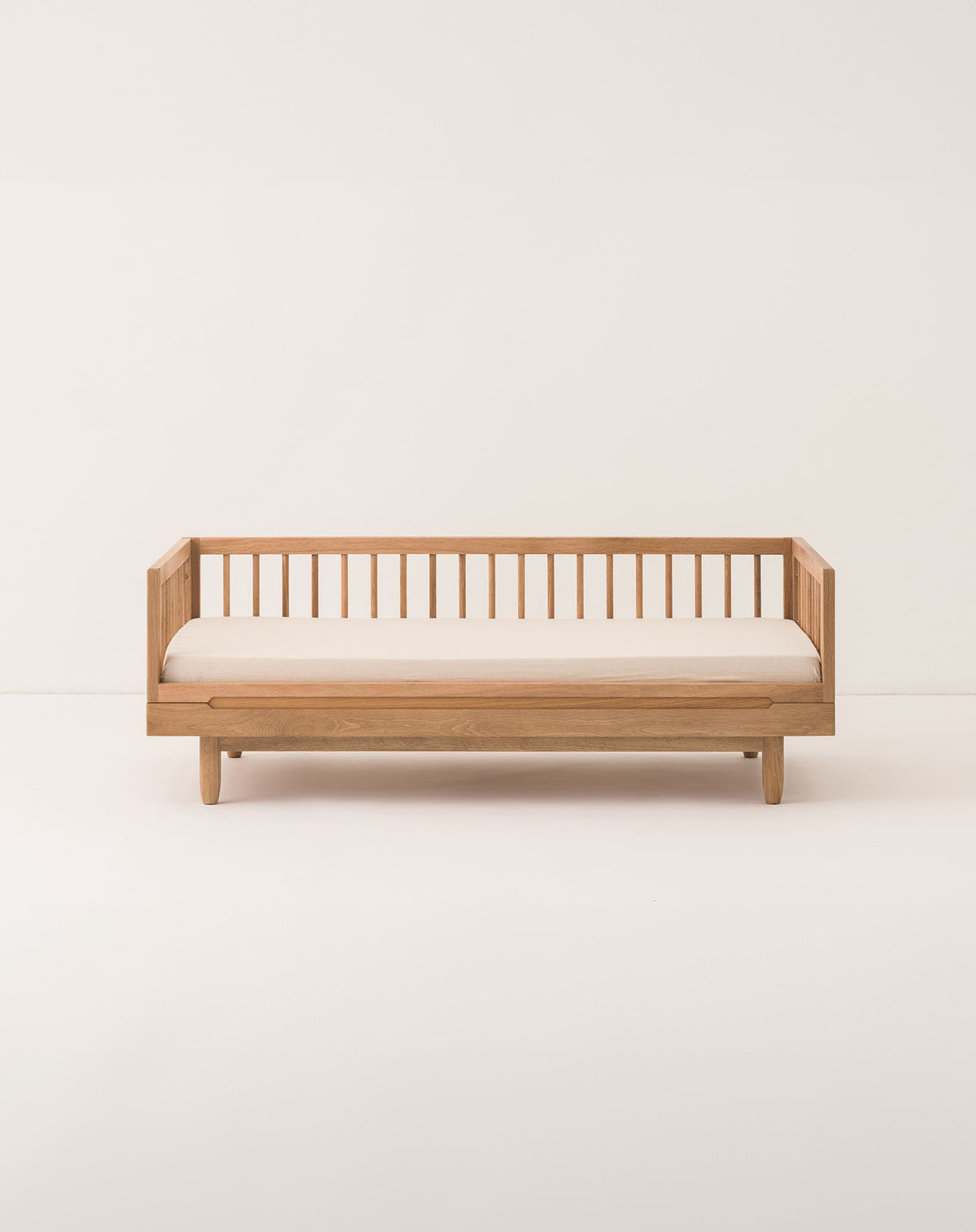 Nobodinoz Pure mitwachsendes Juniorbett aus Eichenholz 70x140