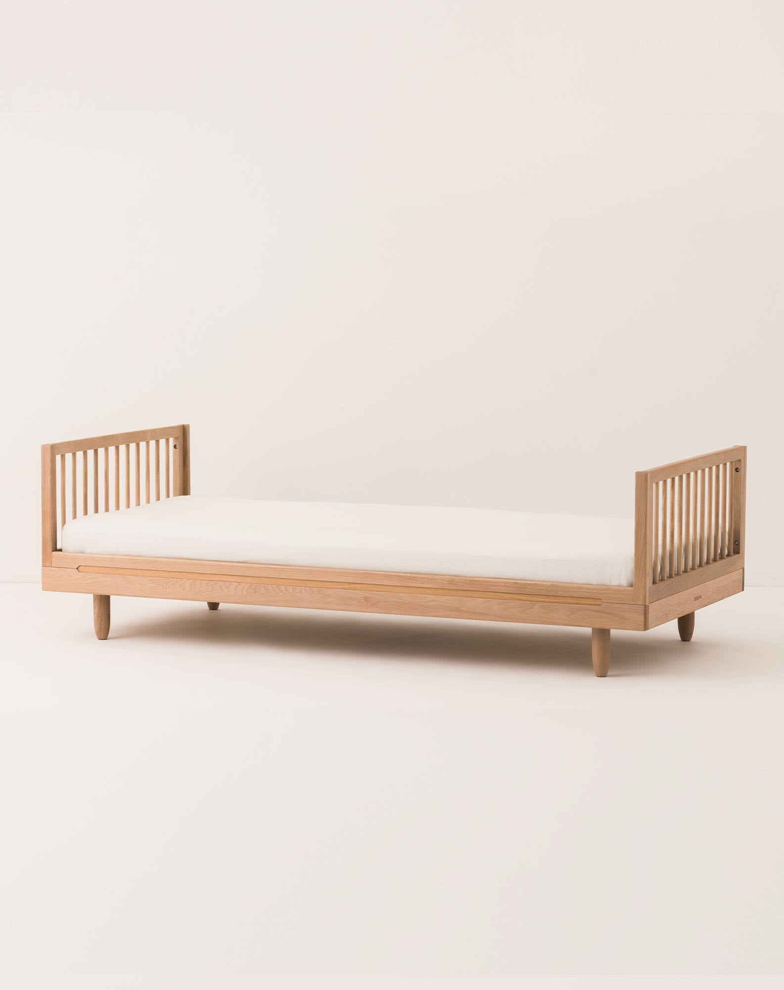 Nobodinoz Pure single bed made of oak wood 90x200