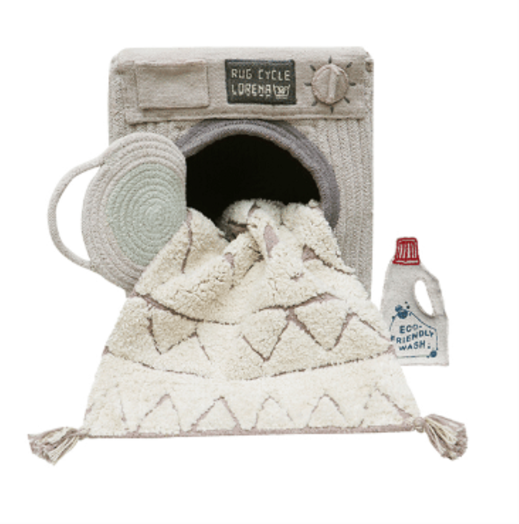 Lorena Canals play basket washing machine