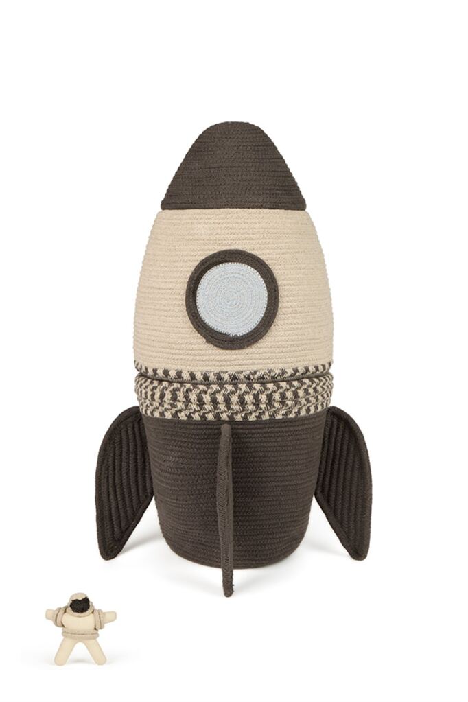 Lorena Canals basket rocket