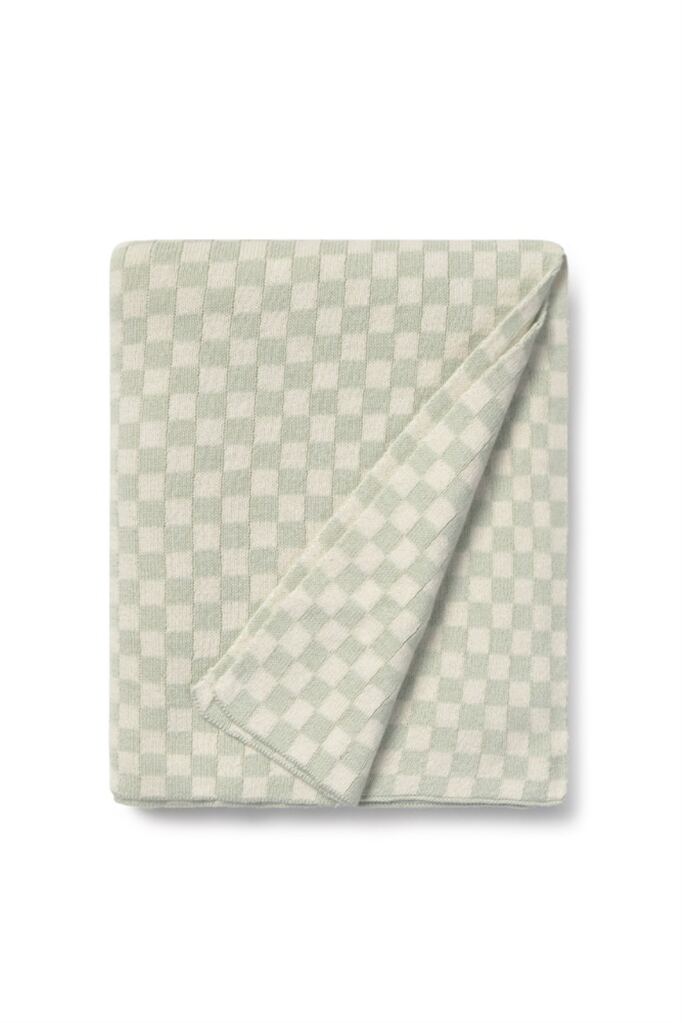 Lorena Canals knitted blanket Tiles