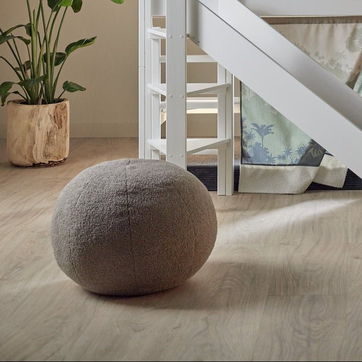 Lifetime Kidsrooms Runder Pouf aus Teddy Stoff Cream