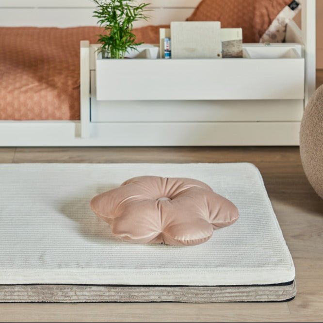 Lifetime Kidsrooms Formkissen Blume - Happy Rabbit