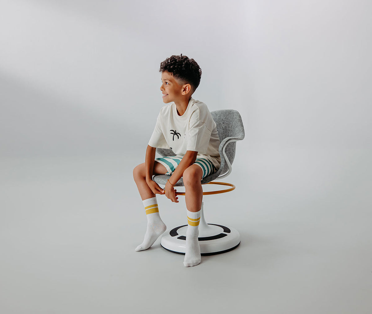 Poptop height-adjustable children's desk chair