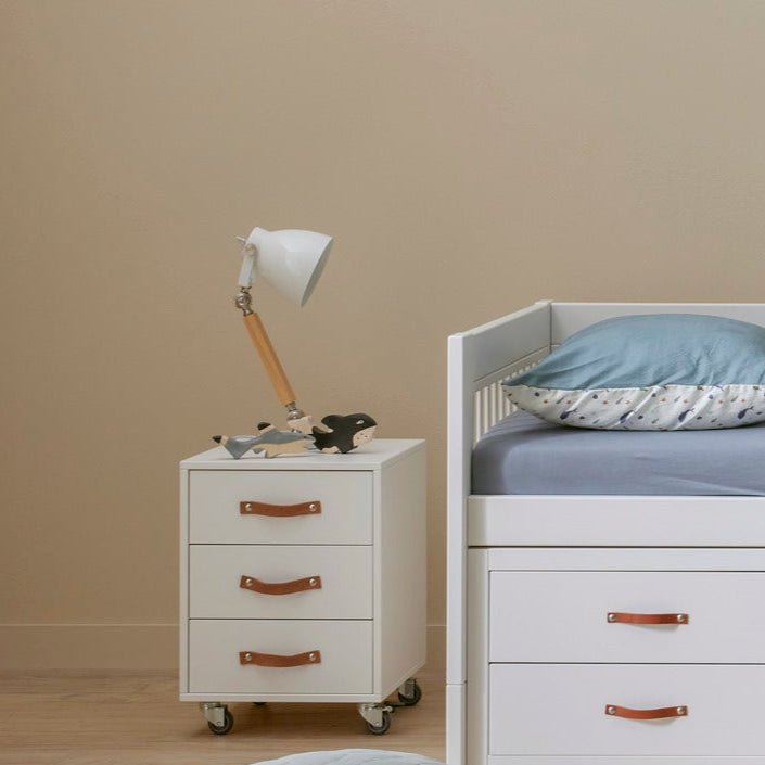 Lifetime Kidsrooms children's desk lamp bronze